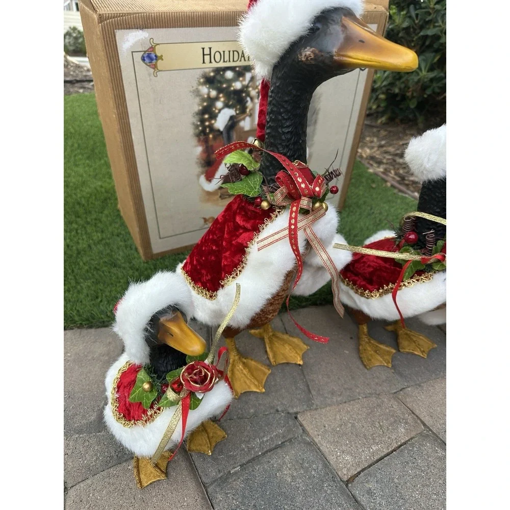 Grandeur Noel Porcelain Holiday Duck Family Figurines Signed Radko W/box